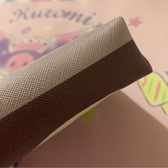 Kuromi Double Sided Design Coin Purse - Picture 4 of 16